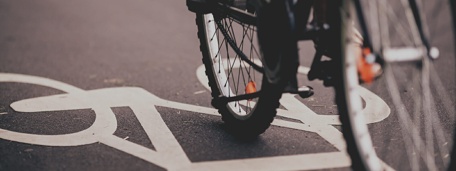 bicycle safety, bicycle in bike lane